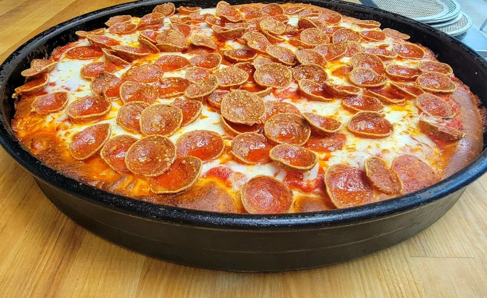 Pan Deep Dish Pizza